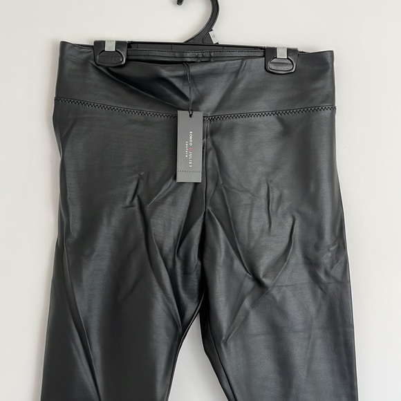 New Romeo and Juliet Couture Faux Leather Leggings - Picture 3 of 4